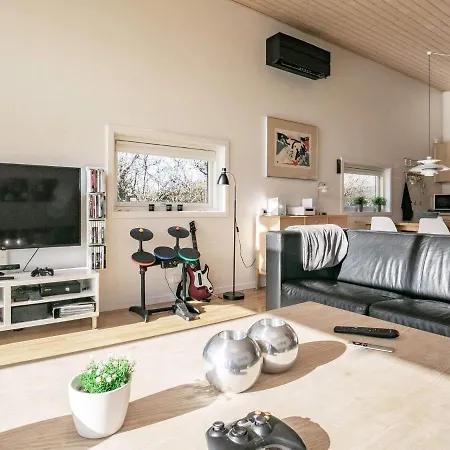 6 Person In Vestervig-by Traum * Vestervig